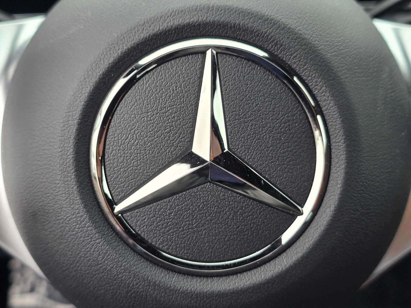 2027 Mercedes-Benz C 300 Sedan