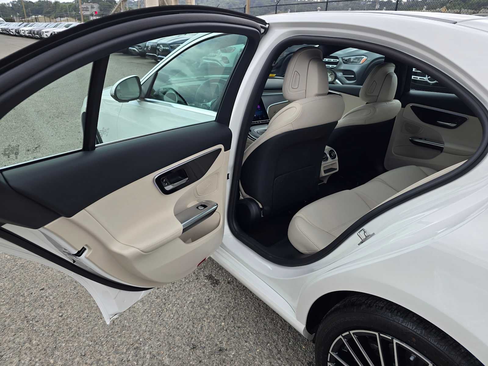 2026 Mercedes-Benz C 300 Sedan