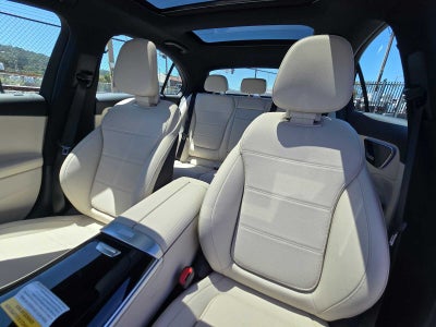 2026 Mercedes-Benz C 300 4MATIC® Sedan