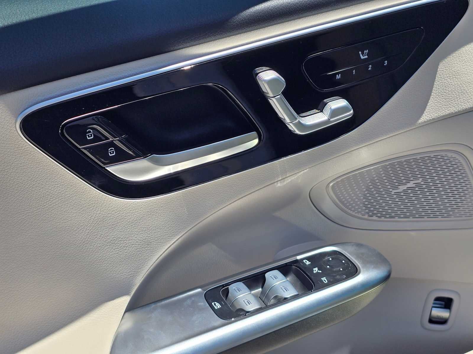 2026 Mercedes-Benz C 300 4MATIC® Sedan