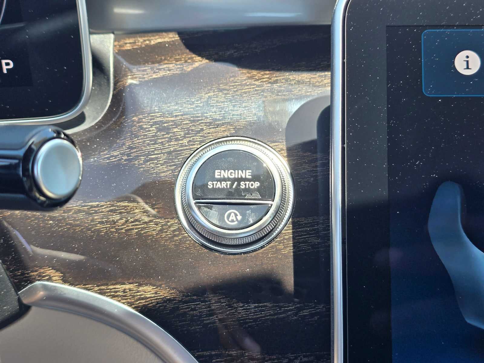 2026 Mercedes-Benz C 300 4MATIC® Sedan
