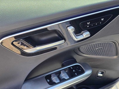 2025 Mercedes-Benz C 300 4MATIC® Sedan