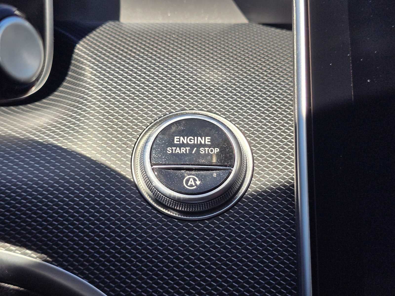 2025 Mercedes-Benz C 300 4MATIC® Sedan