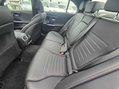 2025 Mercedes-Benz C 300 C 300