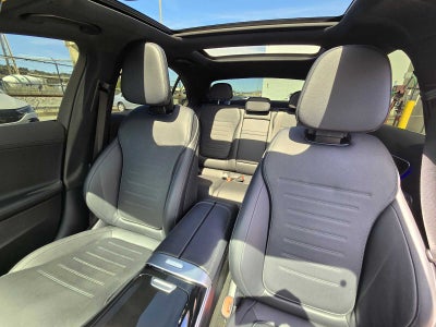 2025 Mercedes-Benz C 300 4MATIC® Sedan
