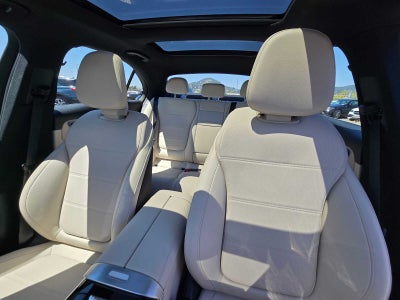 2026 Mercedes-Benz C 300 4MATIC® Sedan