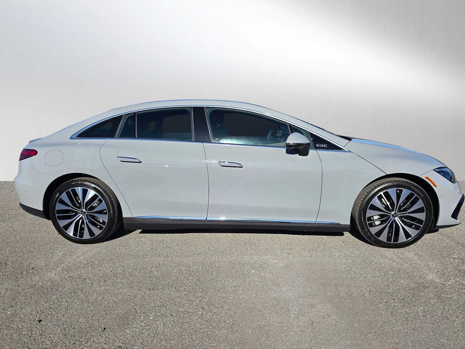 2026 Mercedes-Benz EQE EQE 320