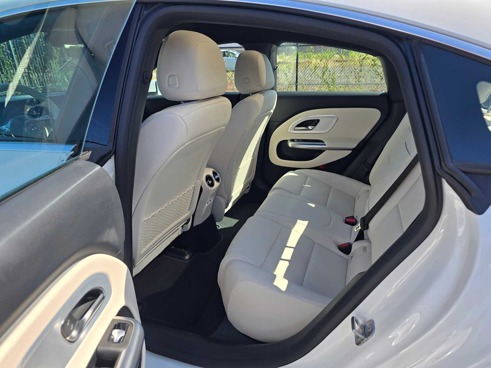 2026 Mercedes-Benz CLA 350 4MATIC® Sedan