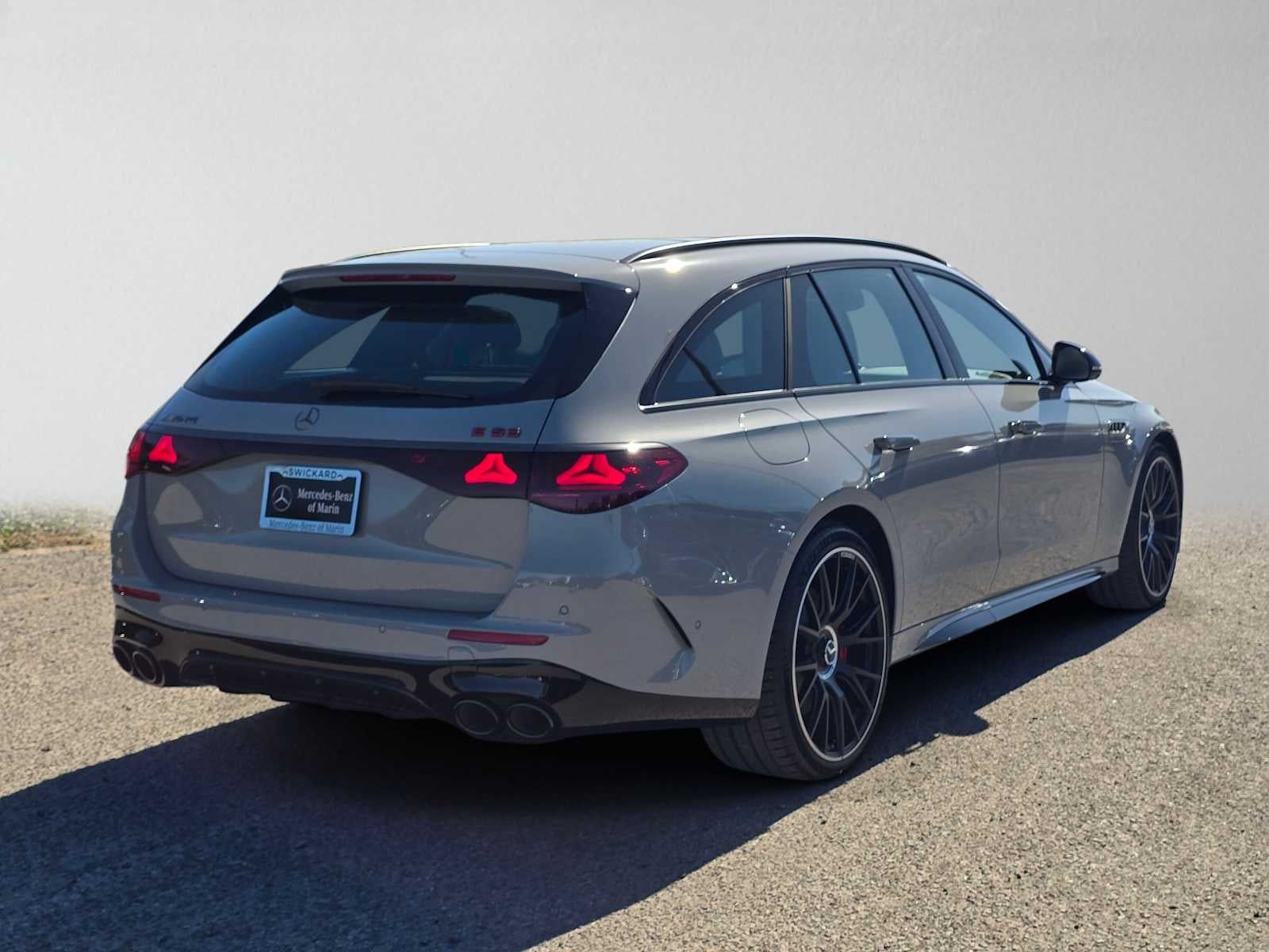 2027 Mercedes-Benz AMG® E 53 Hybrid Wagon