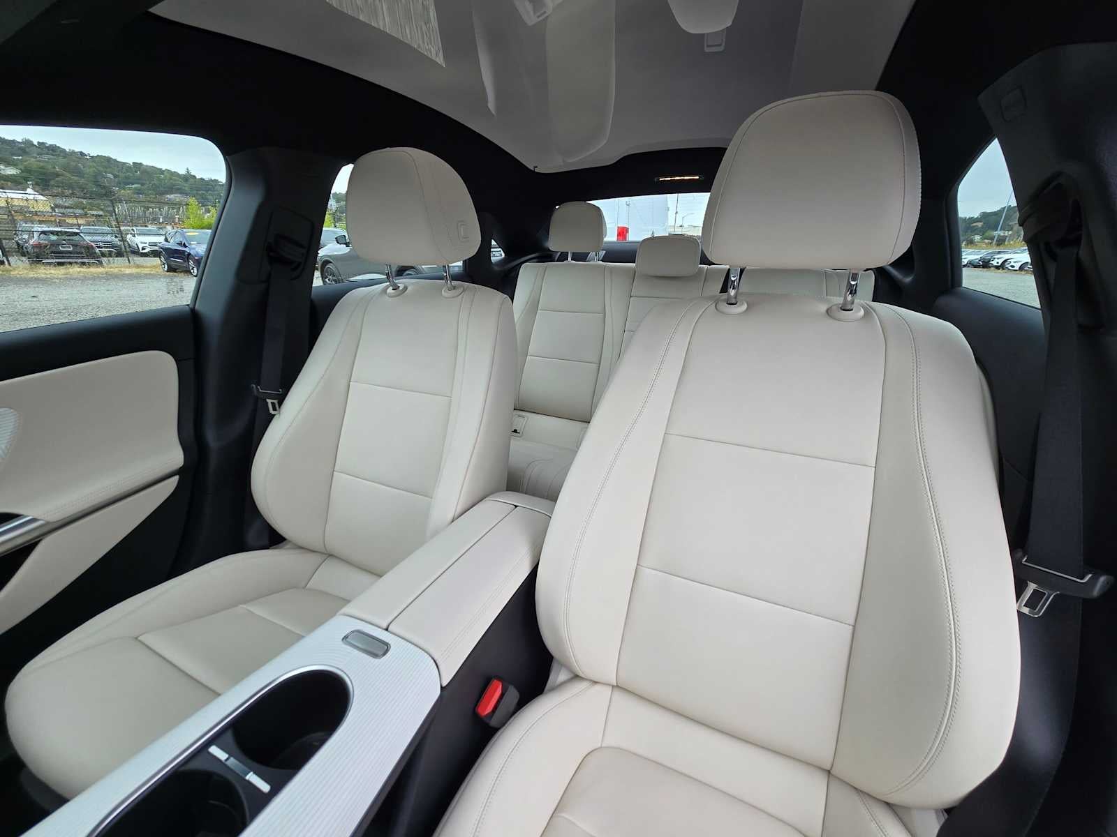 2027 Mercedes-Benz CLA 220 Hybrid FWD