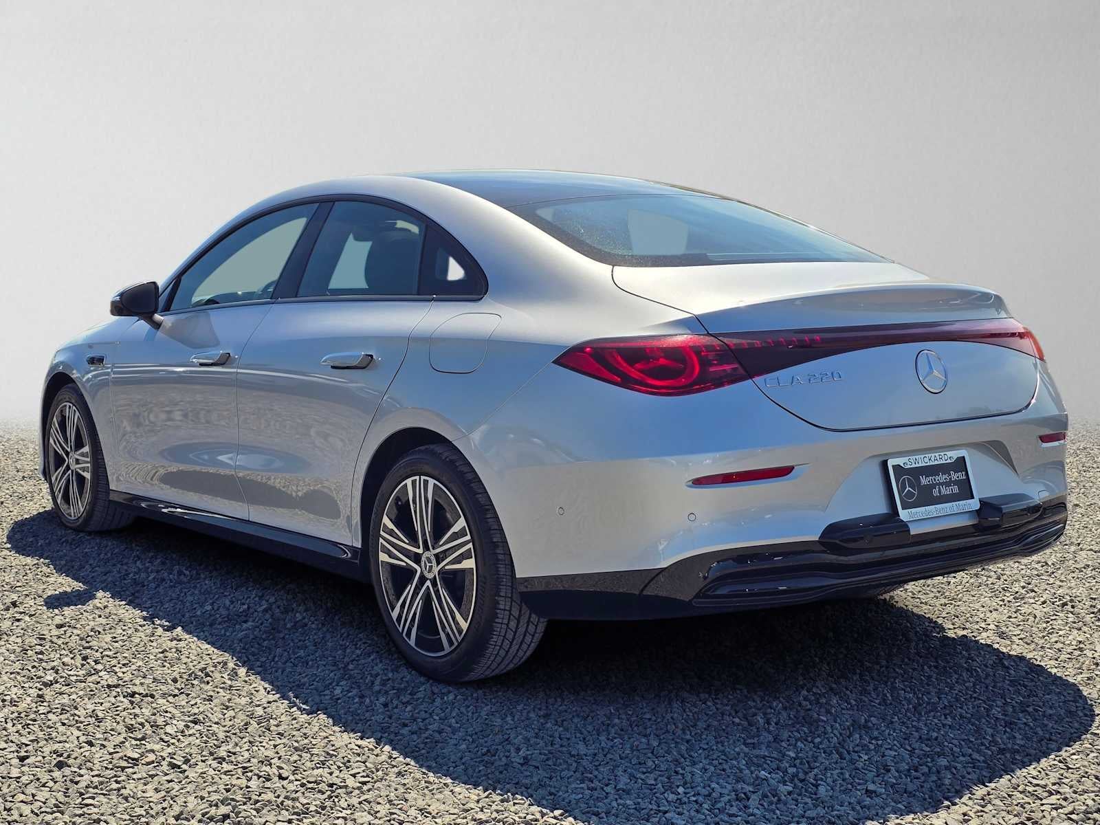 2027 Mercedes-Benz CLA 220 Hybrid FWD