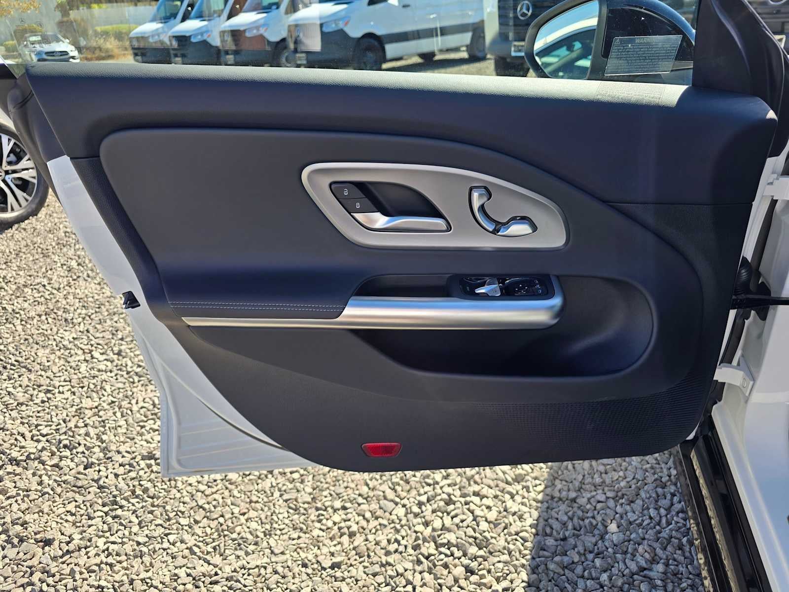 2027 Mercedes-Benz CLA 220 Hybrid FWD