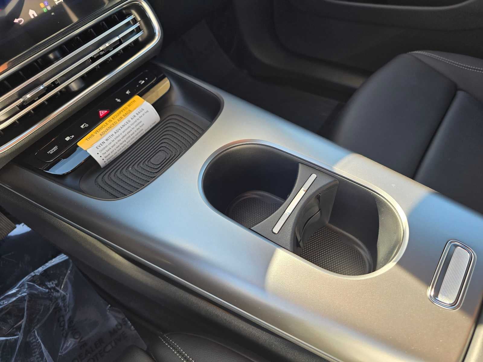 2027 Mercedes-Benz CLA 220 Hybrid FWD