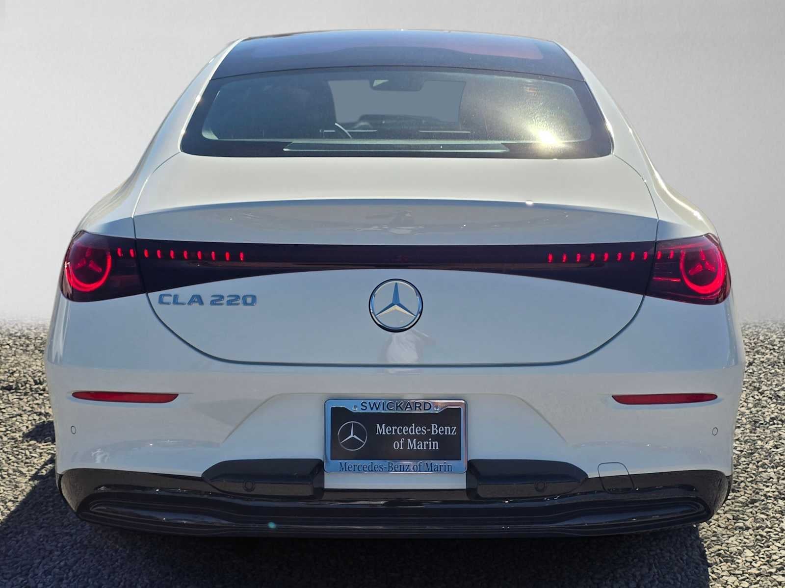 2027 Mercedes-Benz CLA 220 Hybrid FWD