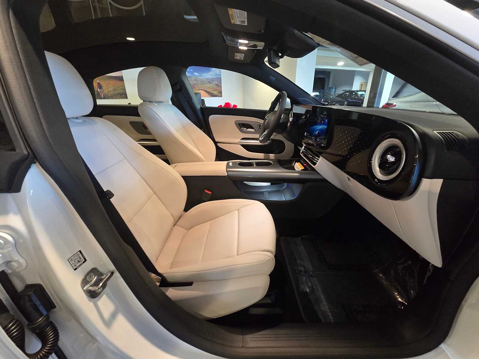 2027 Mercedes-Benz CLA 220 Hybrid FWD