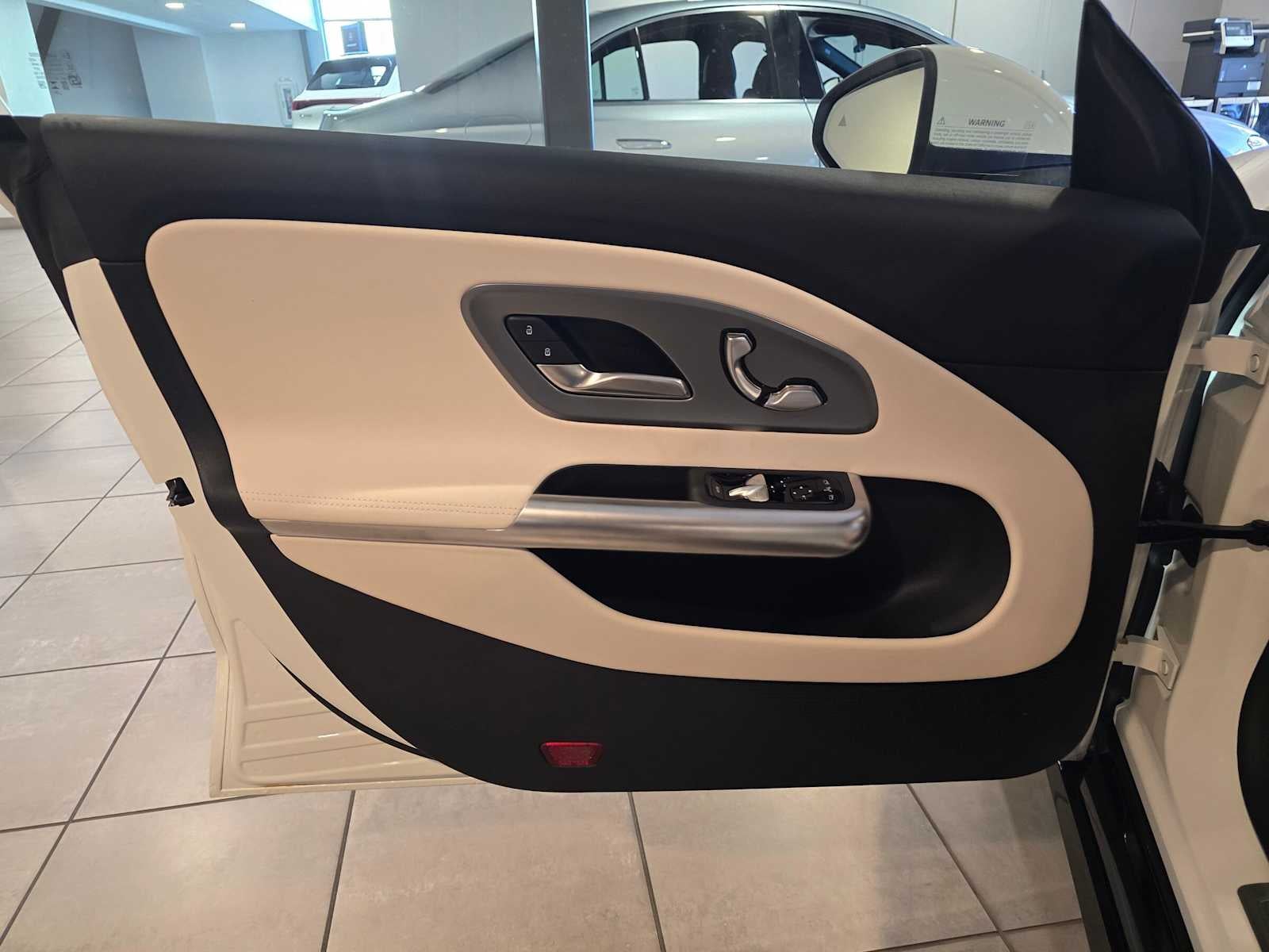 2027 Mercedes-Benz CLA 220 Hybrid FWD