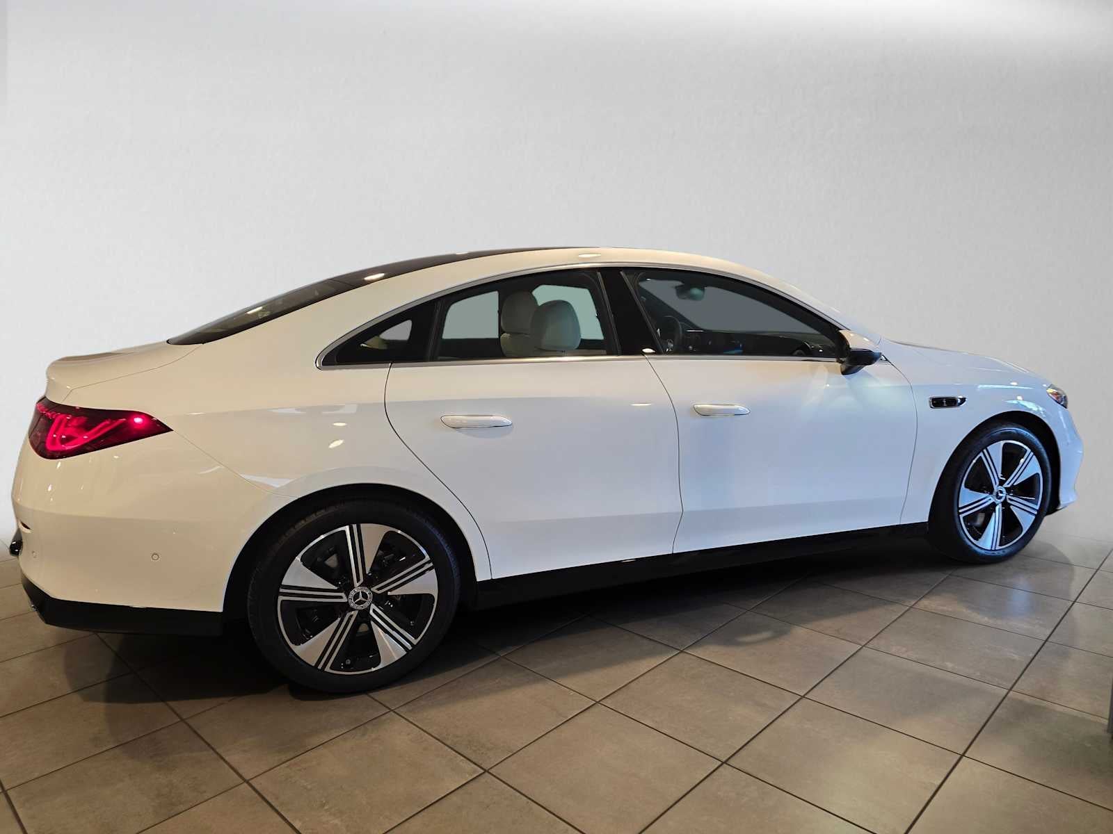 2027 Mercedes-Benz CLA 220 Hybrid FWD