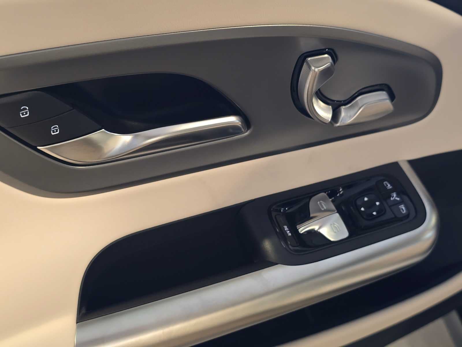 2027 Mercedes-Benz CLA 220 Hybrid FWD