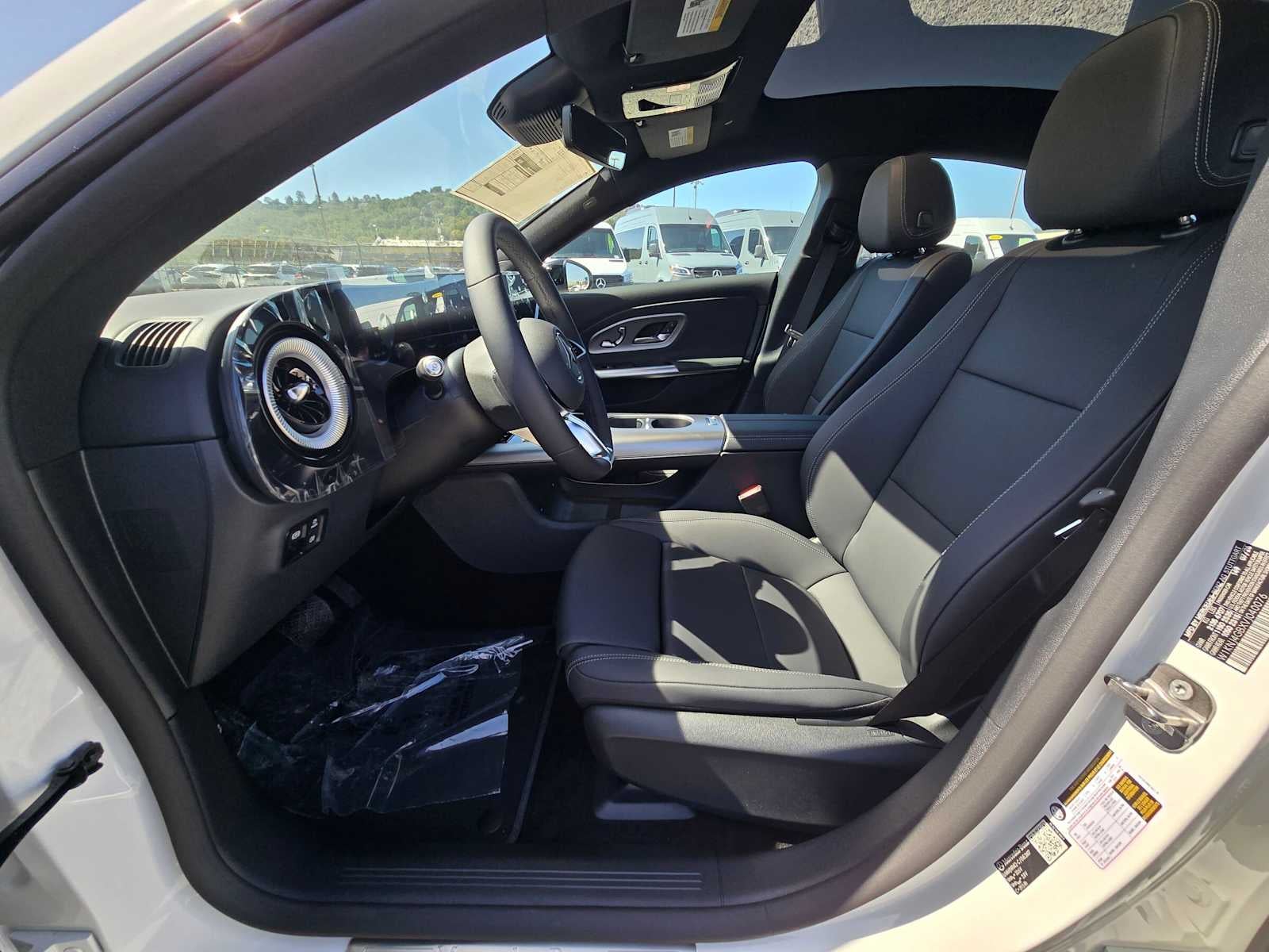 2027 Mercedes-Benz CLA 220 Hybrid FWD