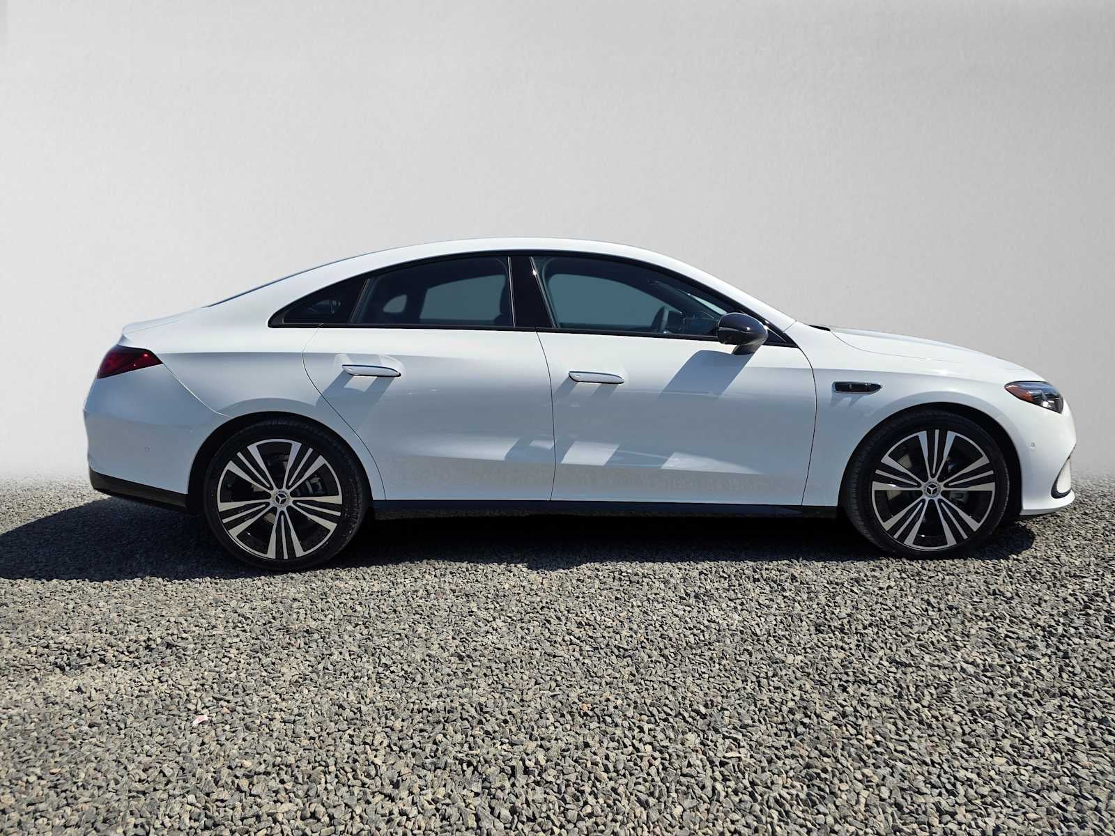 2027 Mercedes-Benz CLA 220 Hybrid FWD