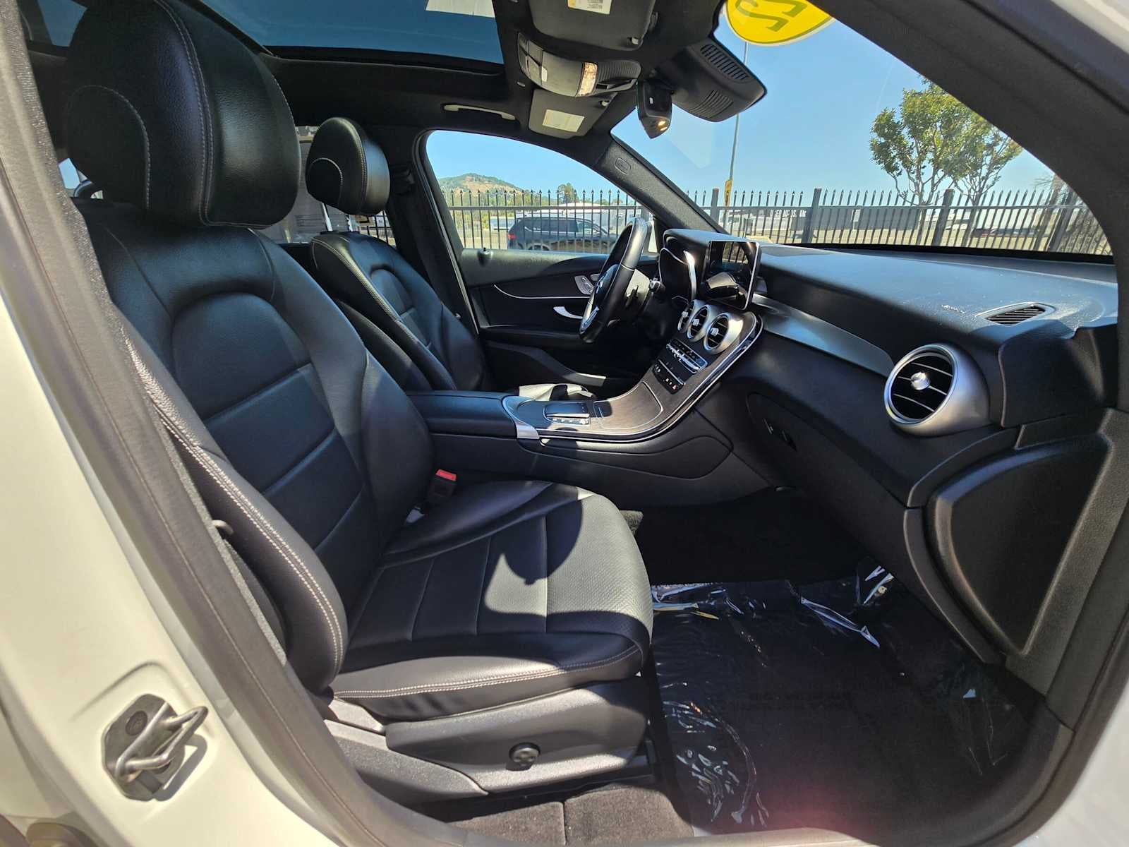 2022 Mercedes-Benz GLC 300 SUV