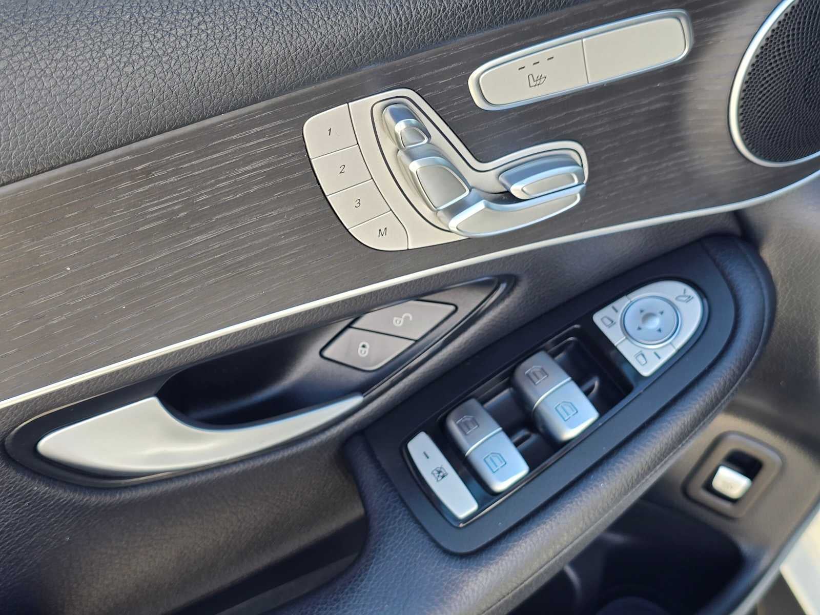 2022 Mercedes-Benz GLC 300 SUV