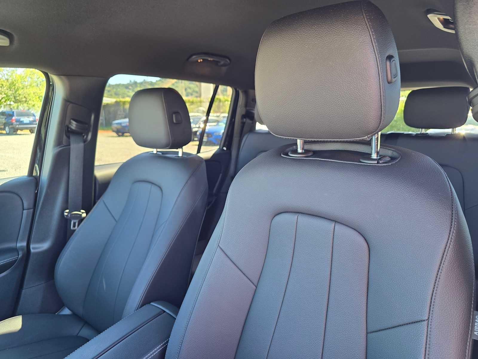 2026 Mercedes-Benz GLB 250 SUV