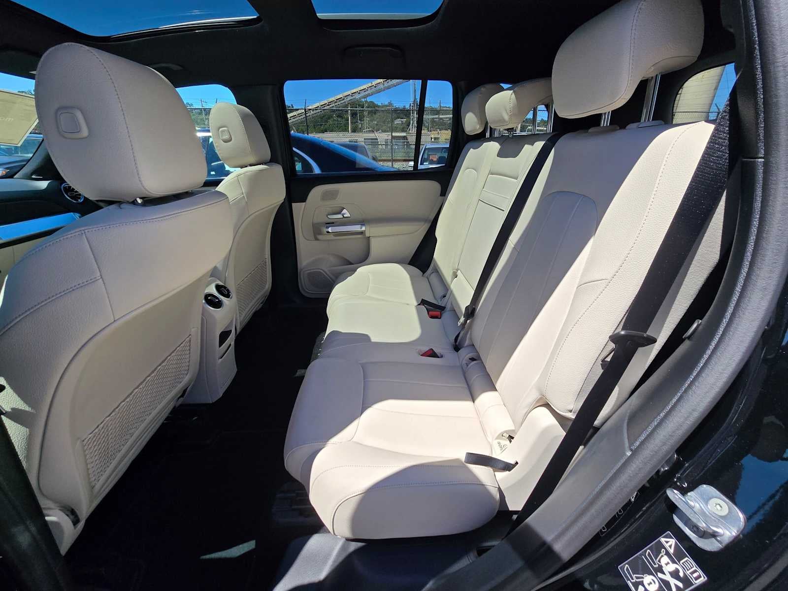 2026 Mercedes-Benz GLB 250 SUV