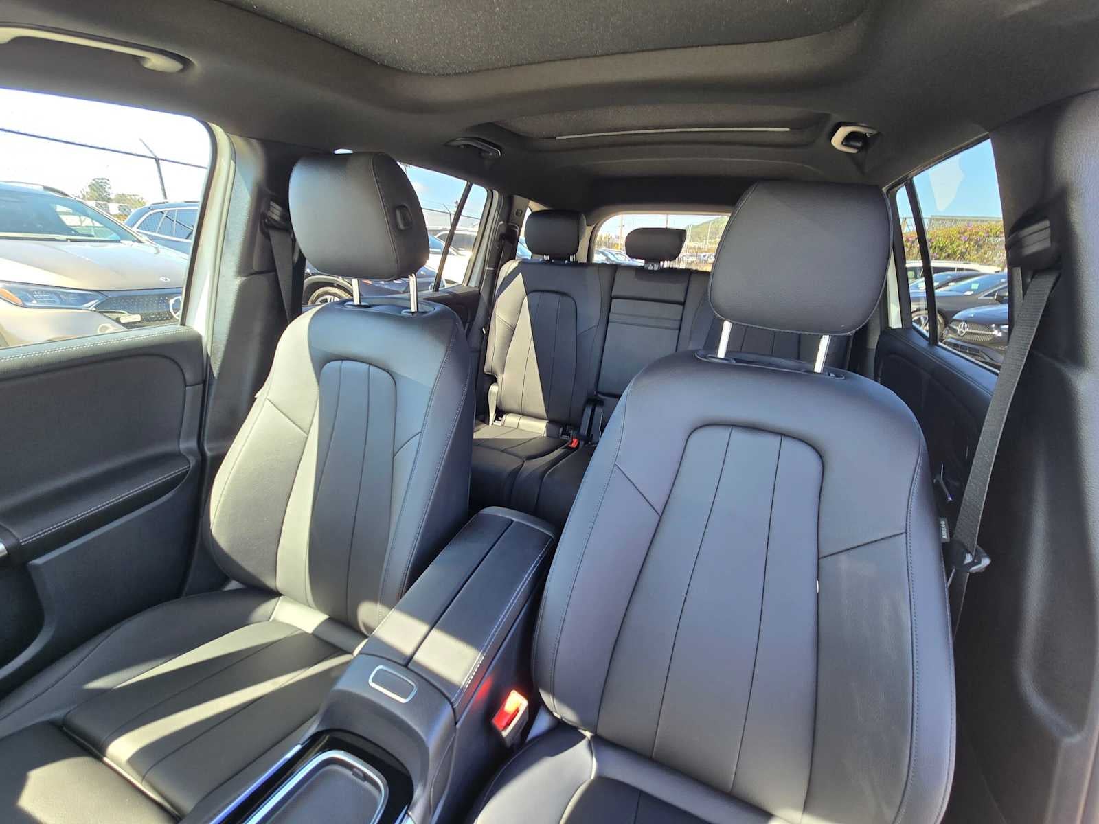 2026 Mercedes-Benz GLB 250 SUV