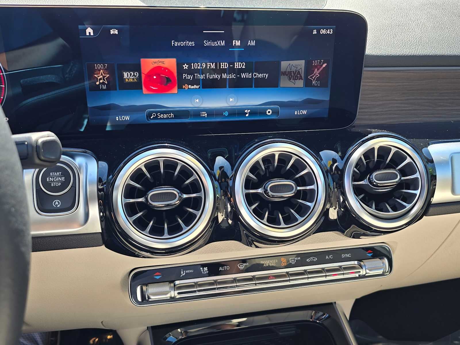 2026 Mercedes-Benz GLB 250 SUV