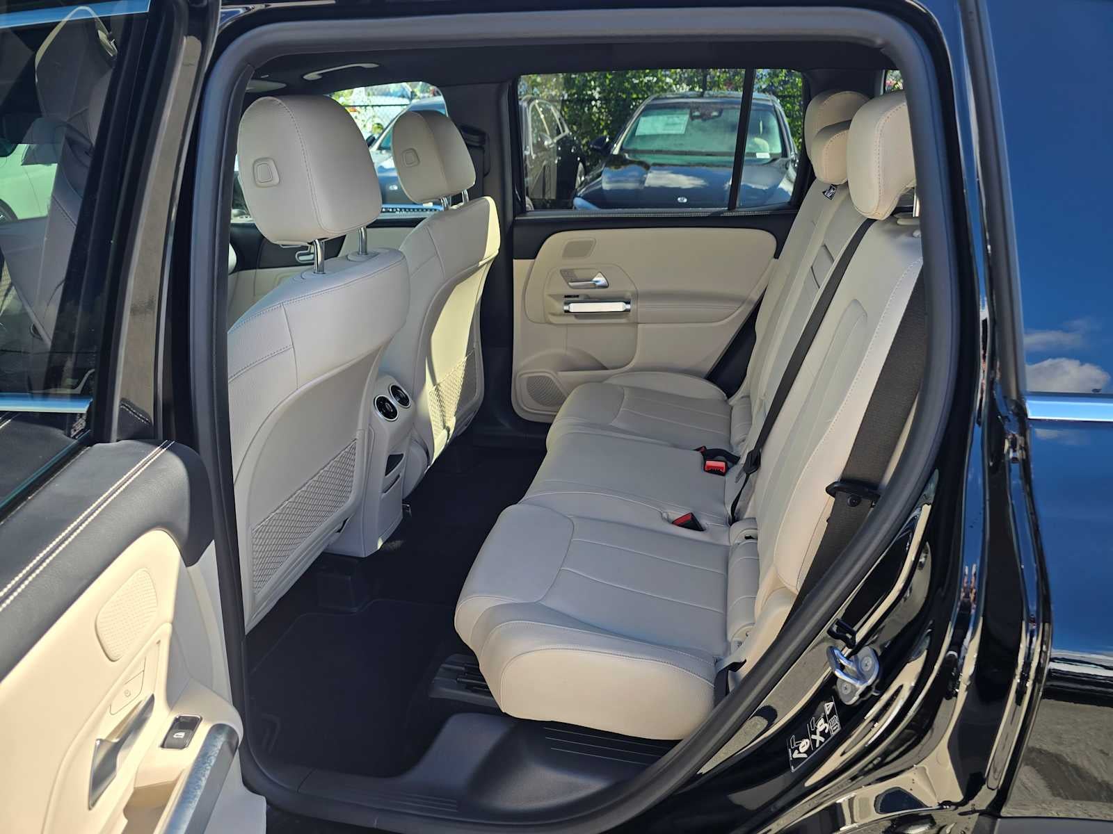 2026 Mercedes-Benz GLB 250 SUV
