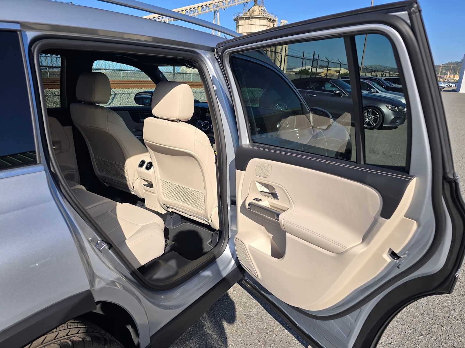 2026 Mercedes-Benz GLB 250 SUV