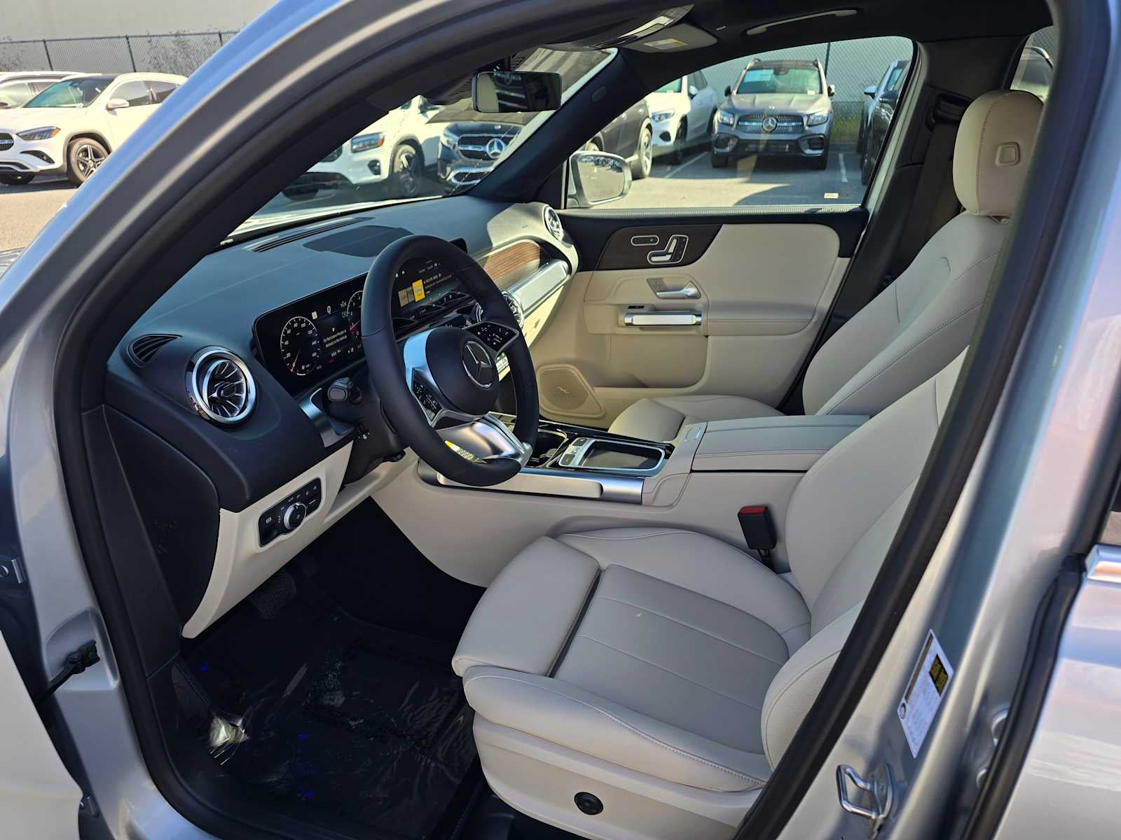2026 Mercedes-Benz GLB 250 SUV