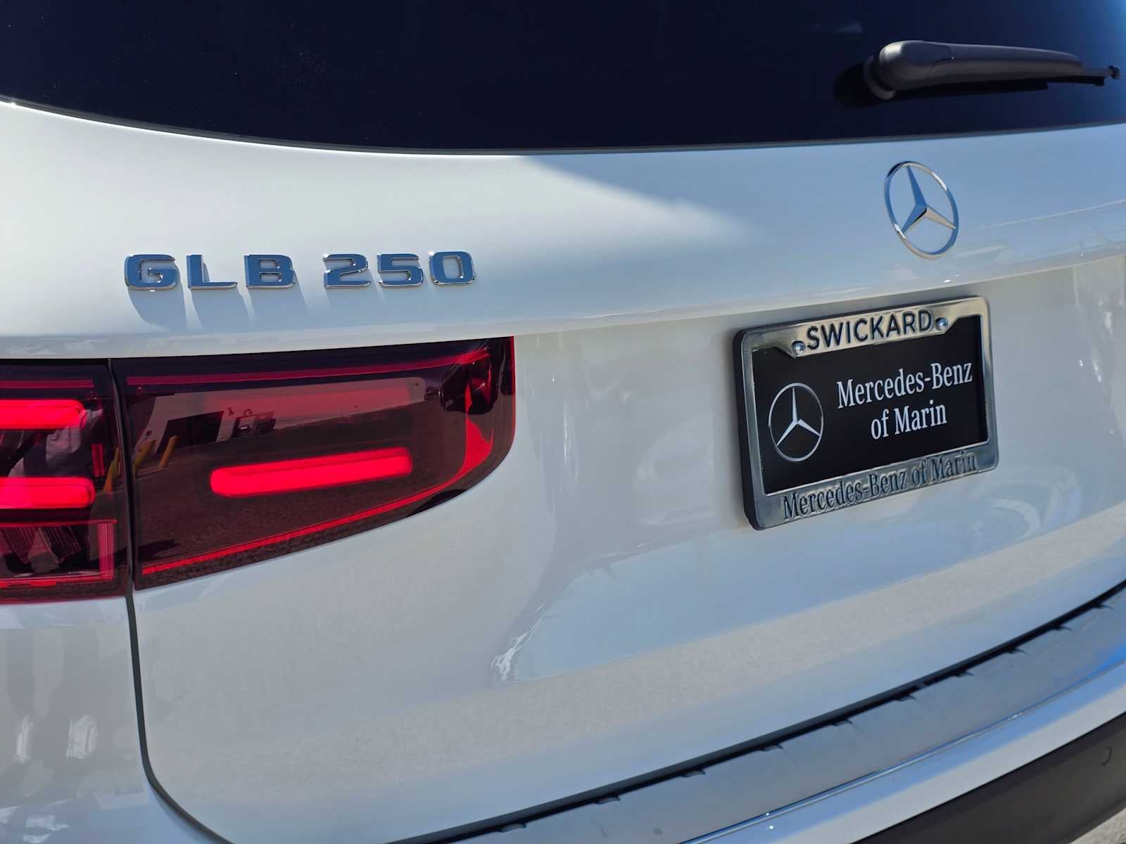 2026 Mercedes-Benz GLB 250 SUV