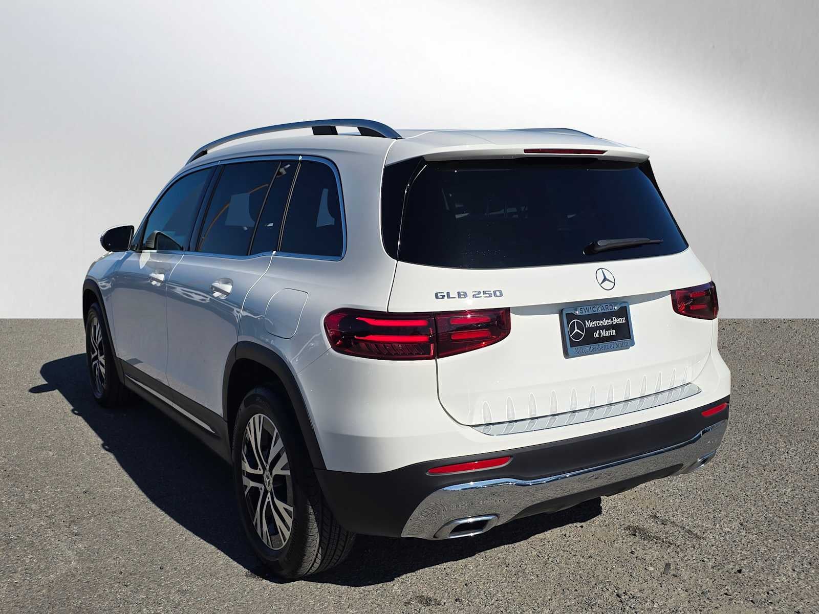 2026 Mercedes-Benz GLB 250 SUV