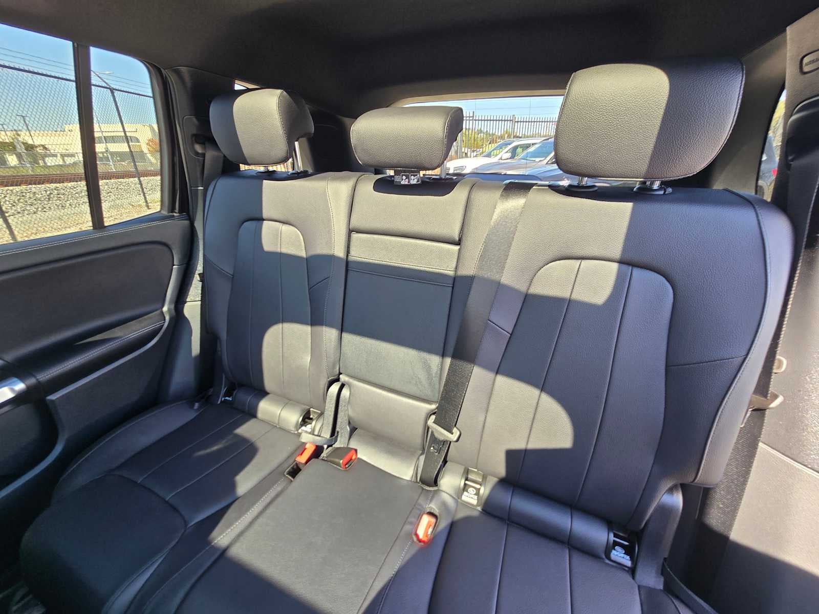 2026 Mercedes-Benz GLB 250 SUV