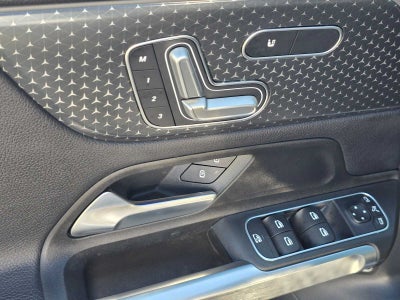 2026 Mercedes-Benz GLB 250 SUV