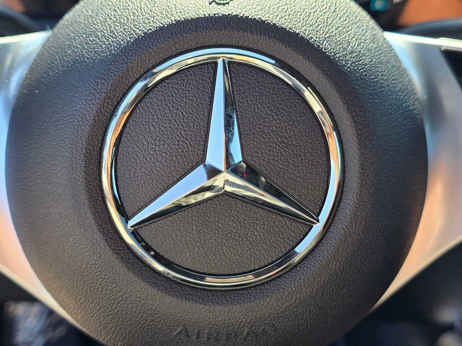 2026 Mercedes-Benz GLB 250 SUV