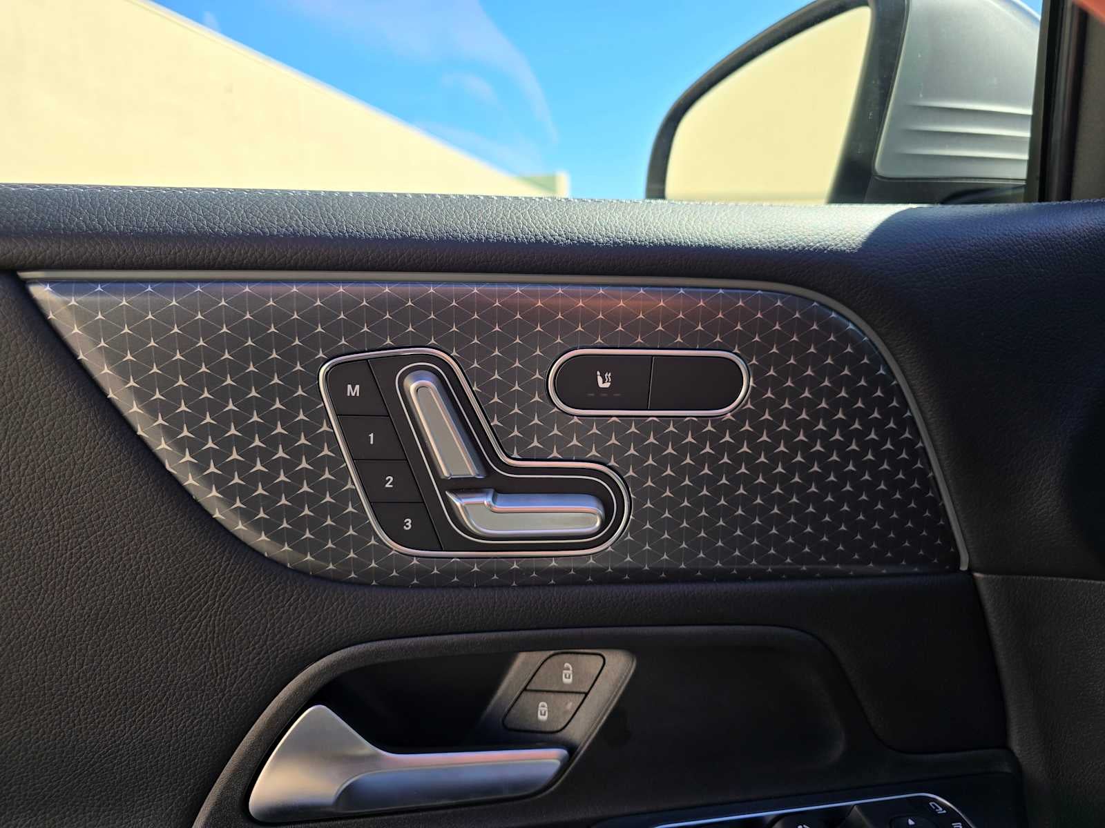 2025 Mercedes-Benz GLB GLB 250