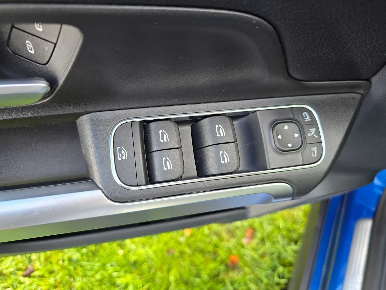 2025 Mercedes-Benz GLB 250 GLB 250