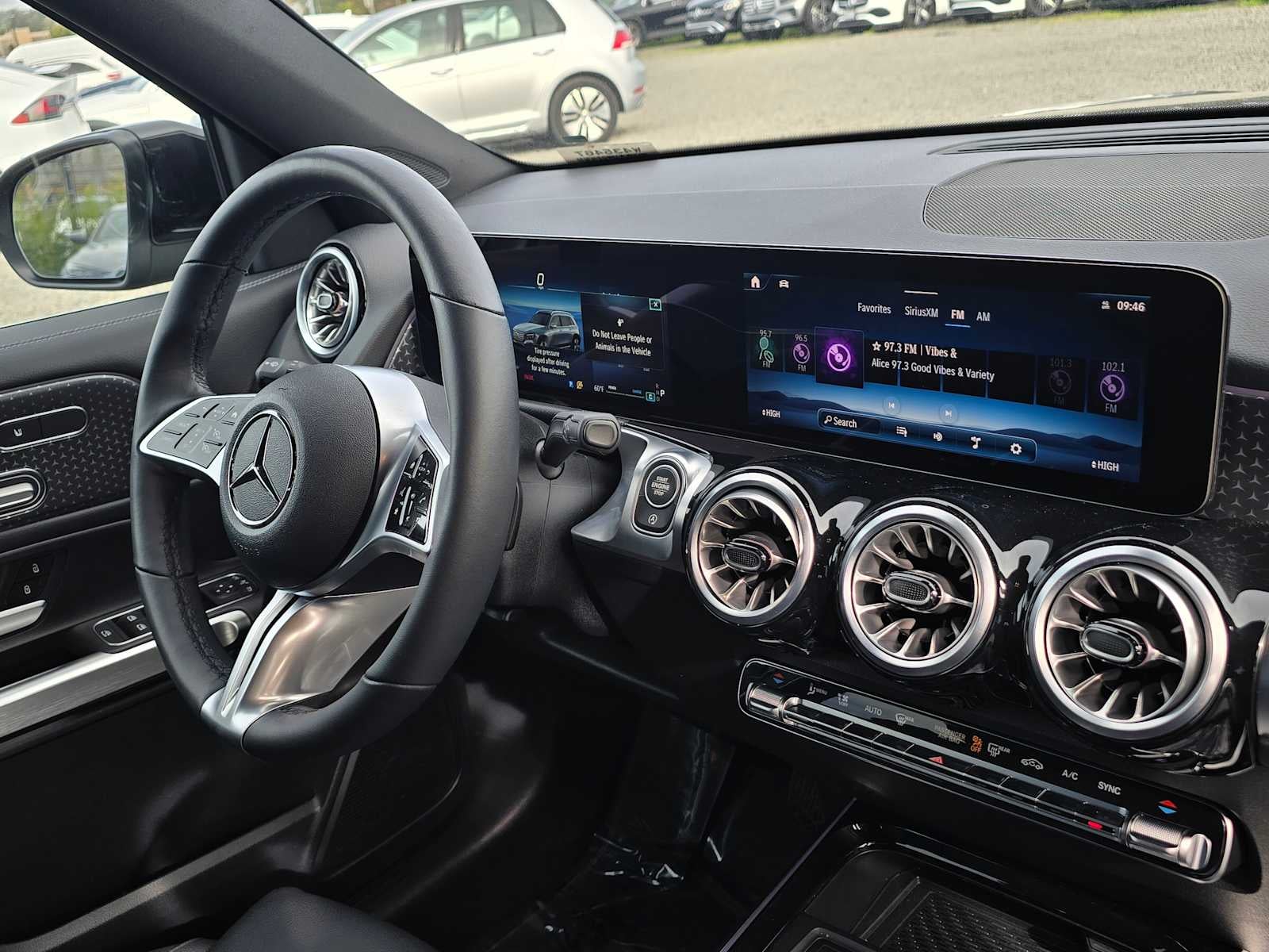 2025 Mercedes-Benz GLB 250 GLB 250