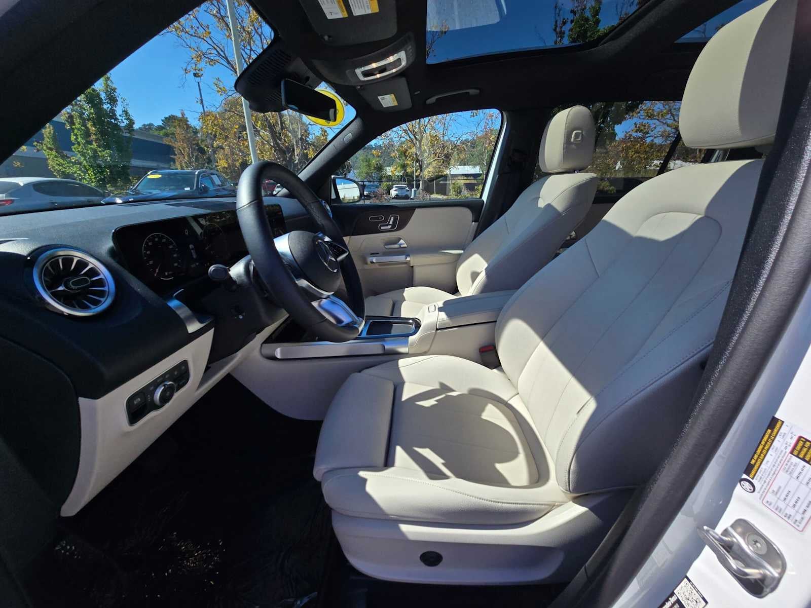 2026 Mercedes-Benz GLB 250 4MATIC® SUV