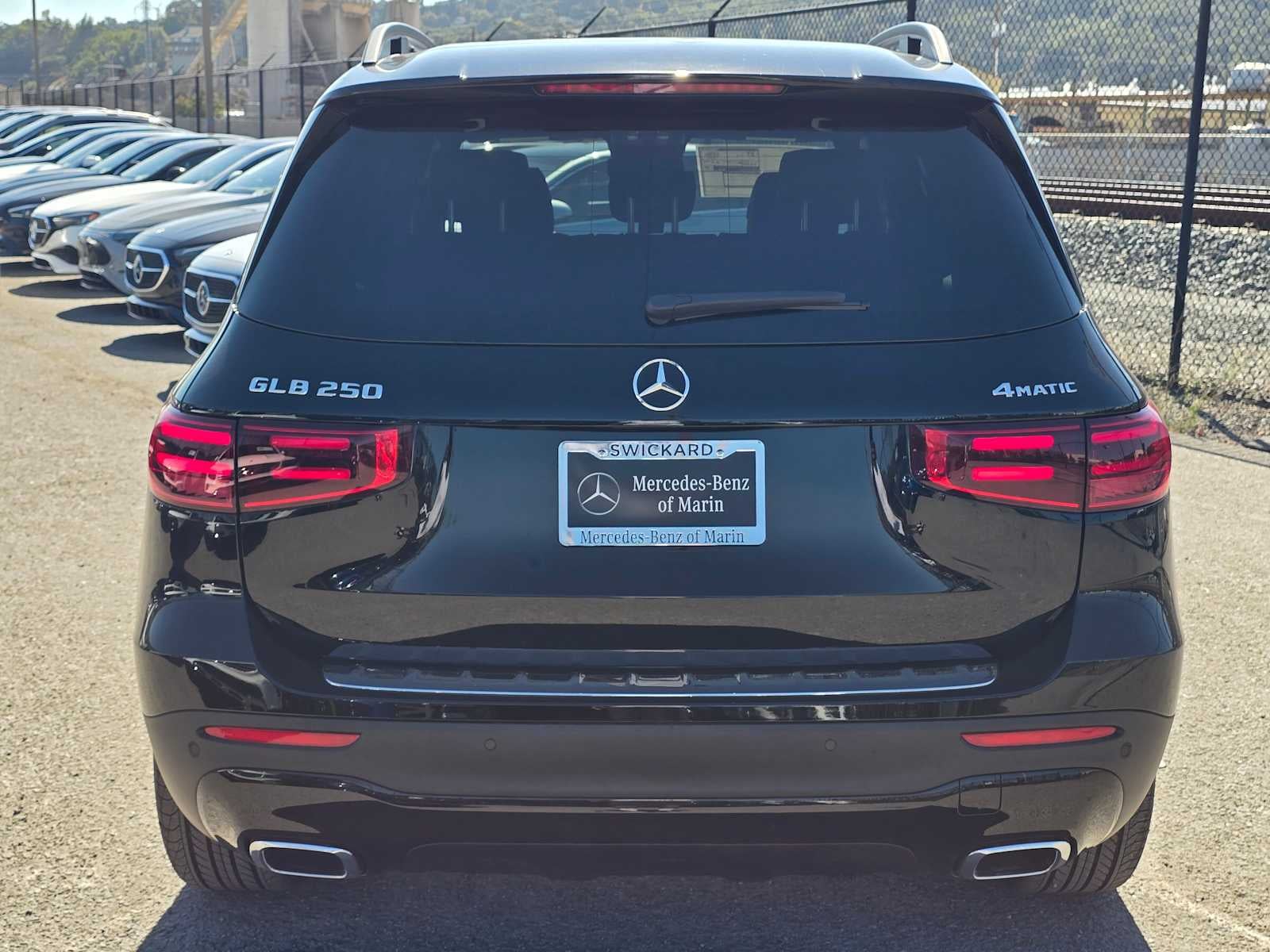 2026 Mercedes-Benz GLB 250 4MATIC® SUV