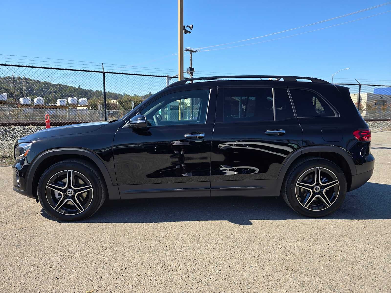 2026 Mercedes-Benz GLB 250 4MATIC® SUV