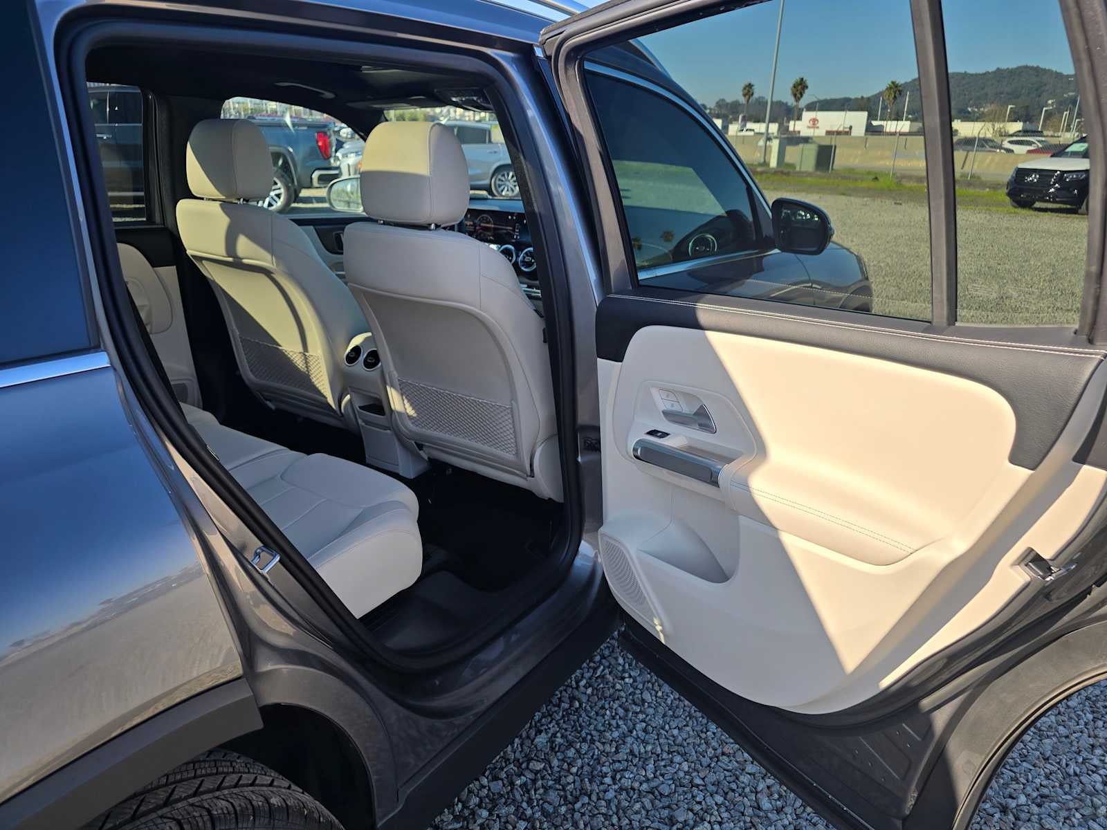 2025 Mercedes-Benz GLB 250 4MATIC® SUV