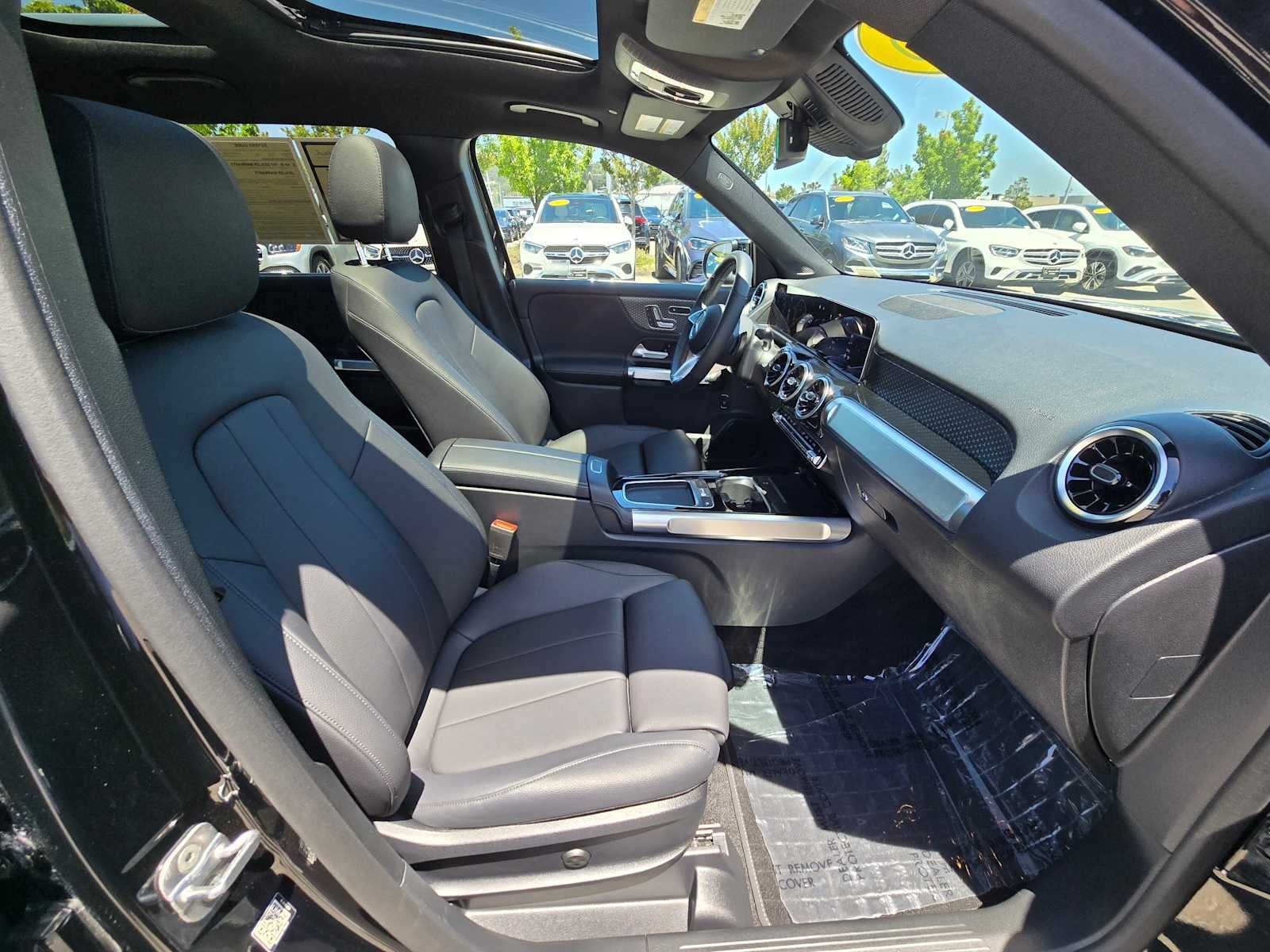 2026 Mercedes-Benz GLB 250 4MATIC® SUV