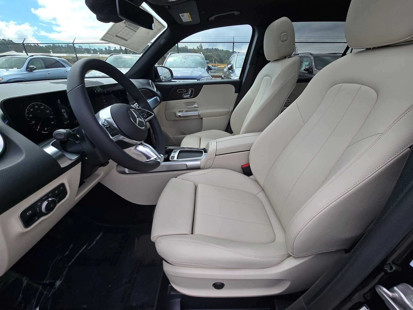 2026 Mercedes-Benz GLB 250 4MATIC® SUV