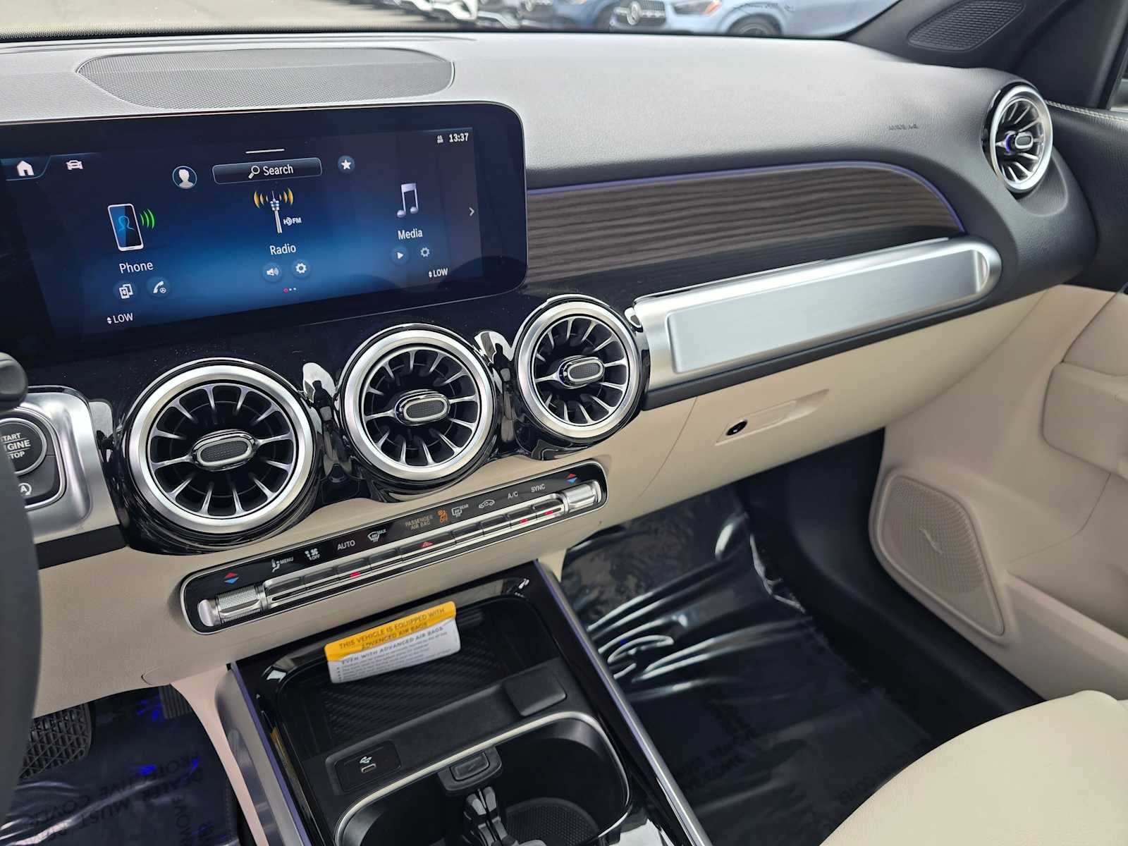 2026 Mercedes-Benz GLB 250 4MATIC® SUV