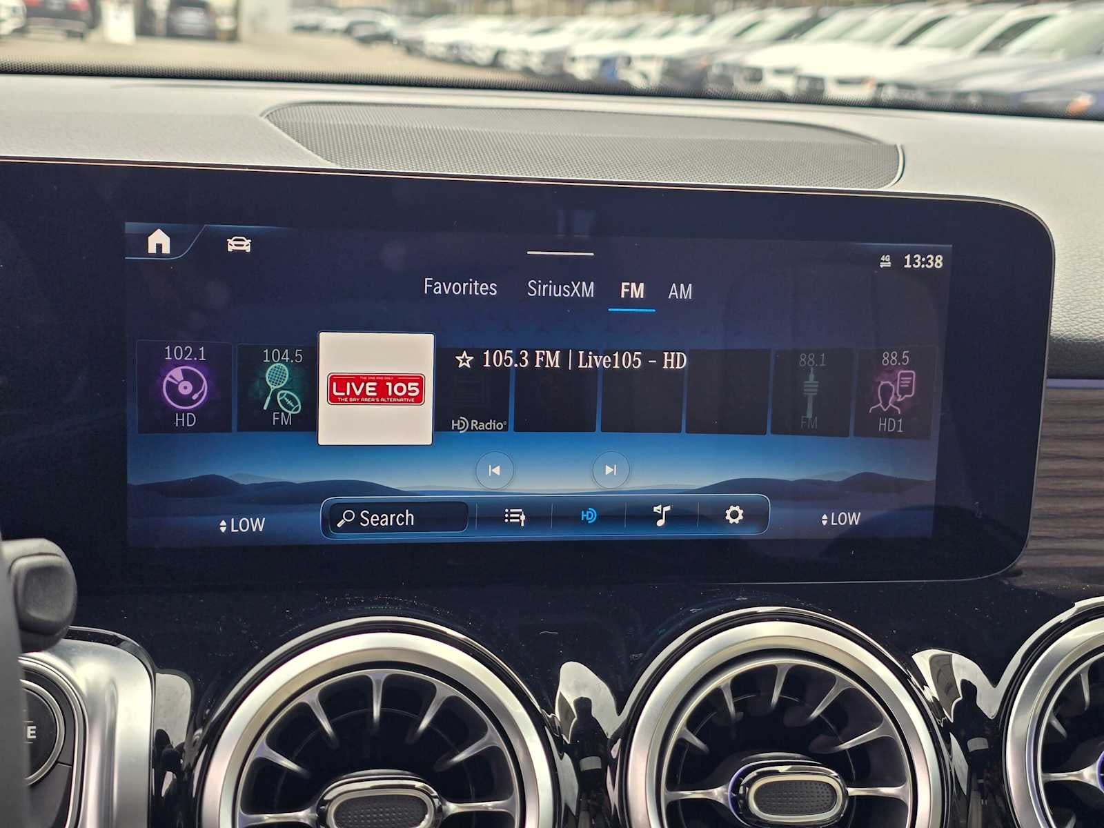 2026 Mercedes-Benz GLB 250 4MATIC® SUV