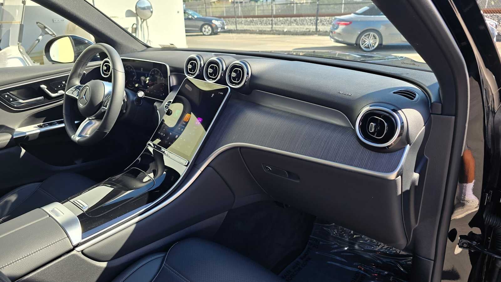 2026 Mercedes-Benz GLC 300 SUV